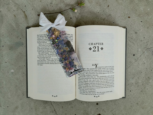 Bloom Charm Bookmark