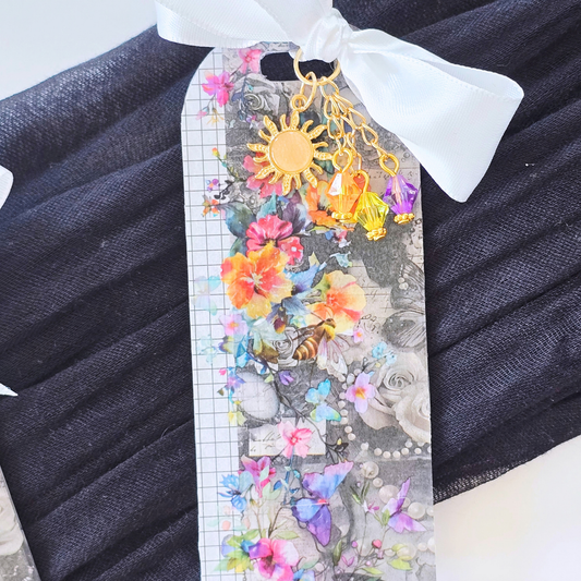 Bloom Charm Bookmark | Signature Designs