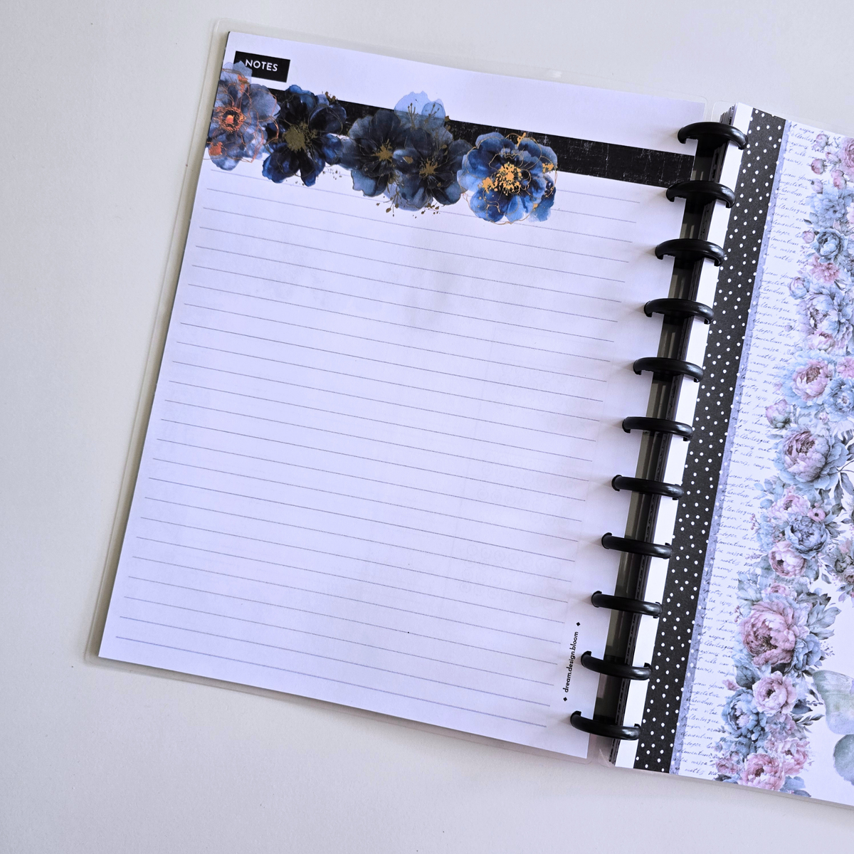 2027 Dated Discbound Planner | Azure Blooms