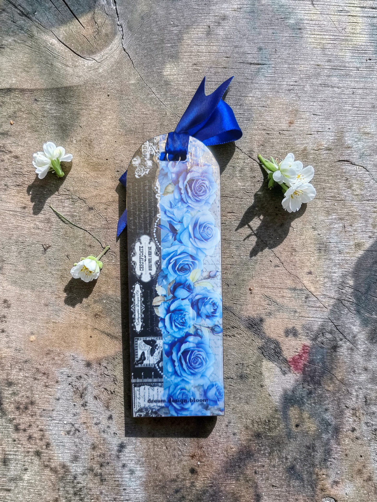 Bloom Charm Bookmark | Azure Blooms