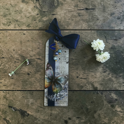 Bloom Charm Bookmark | Azure Blooms