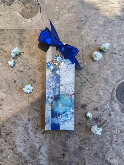 Bloom Charm Bookmark | Azure Blooms