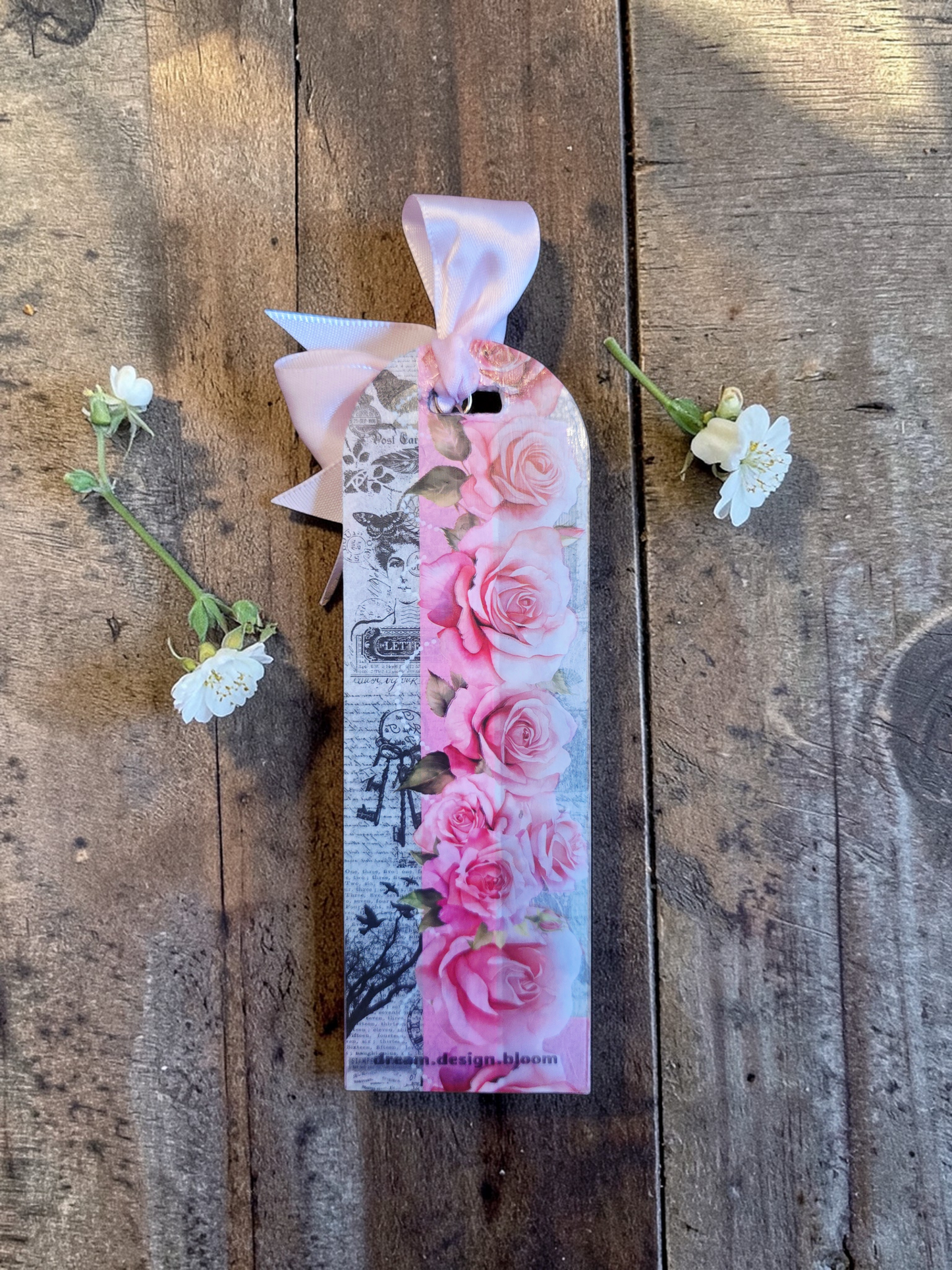 Bloom Charm Bookmark | Whisper Dreams