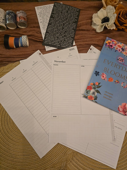 Blank discbound planner insert designed by dream.design.bloom before stickers are applied, ready to be decorated with the Everyday Blooms Sticker Book from dream.design.bloom.
