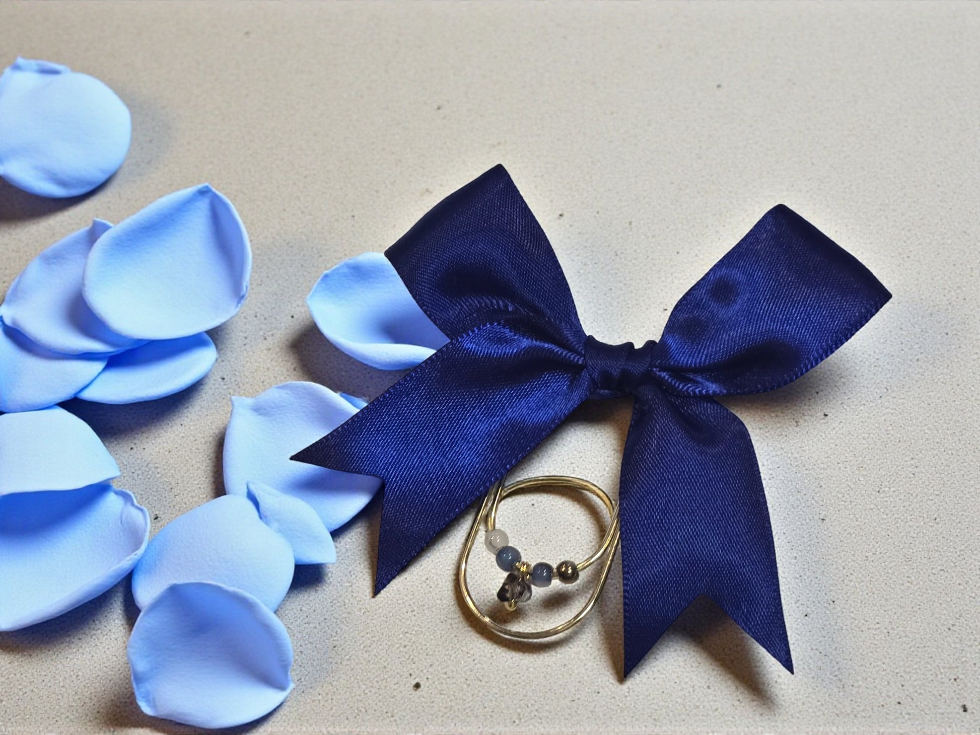 Large Paperclip with Bow by dream.design.bloom in Azure Blooms palette, calm blue discbound planner accessory with boutique bow detail