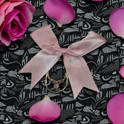 Large Paperclip with Bow by dream.design.bloom in Whisper Dreams palette, soft pink discbound planner accessory with oversized bow design