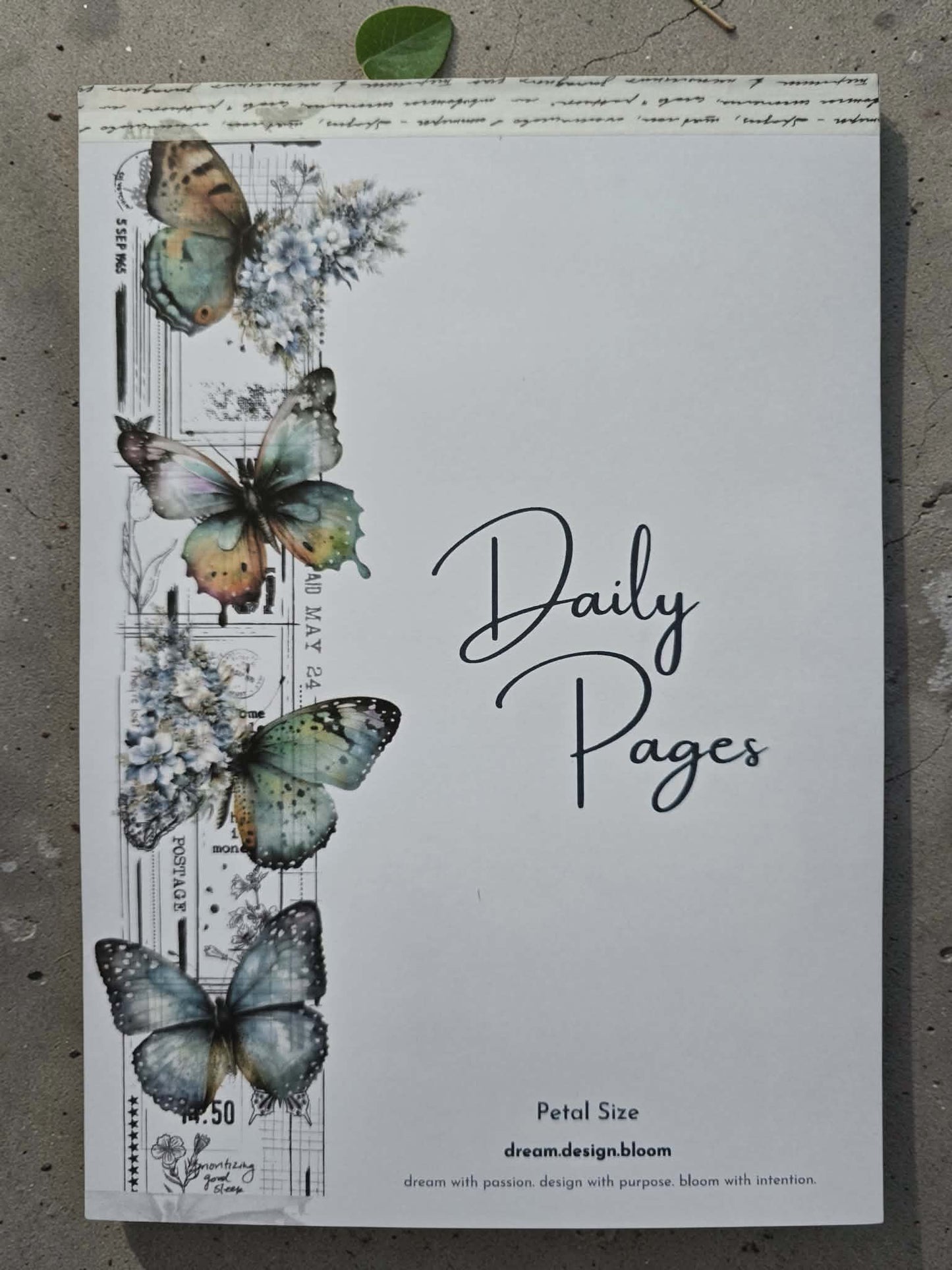 Today Desk Pad | Azure Blooms